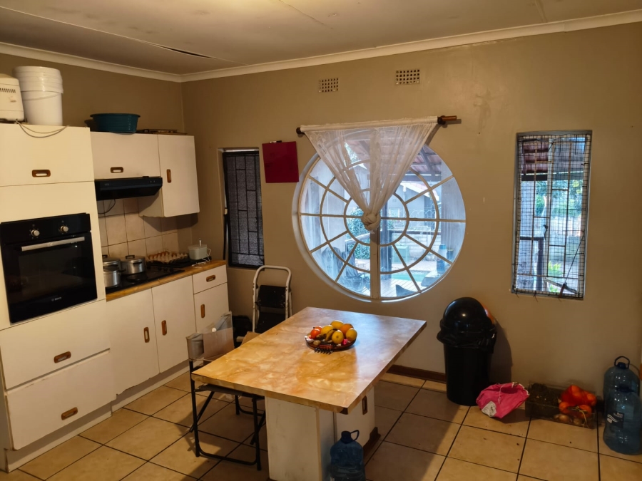To Let 3 Bedroom Property for Rent in Safari Gardens North West